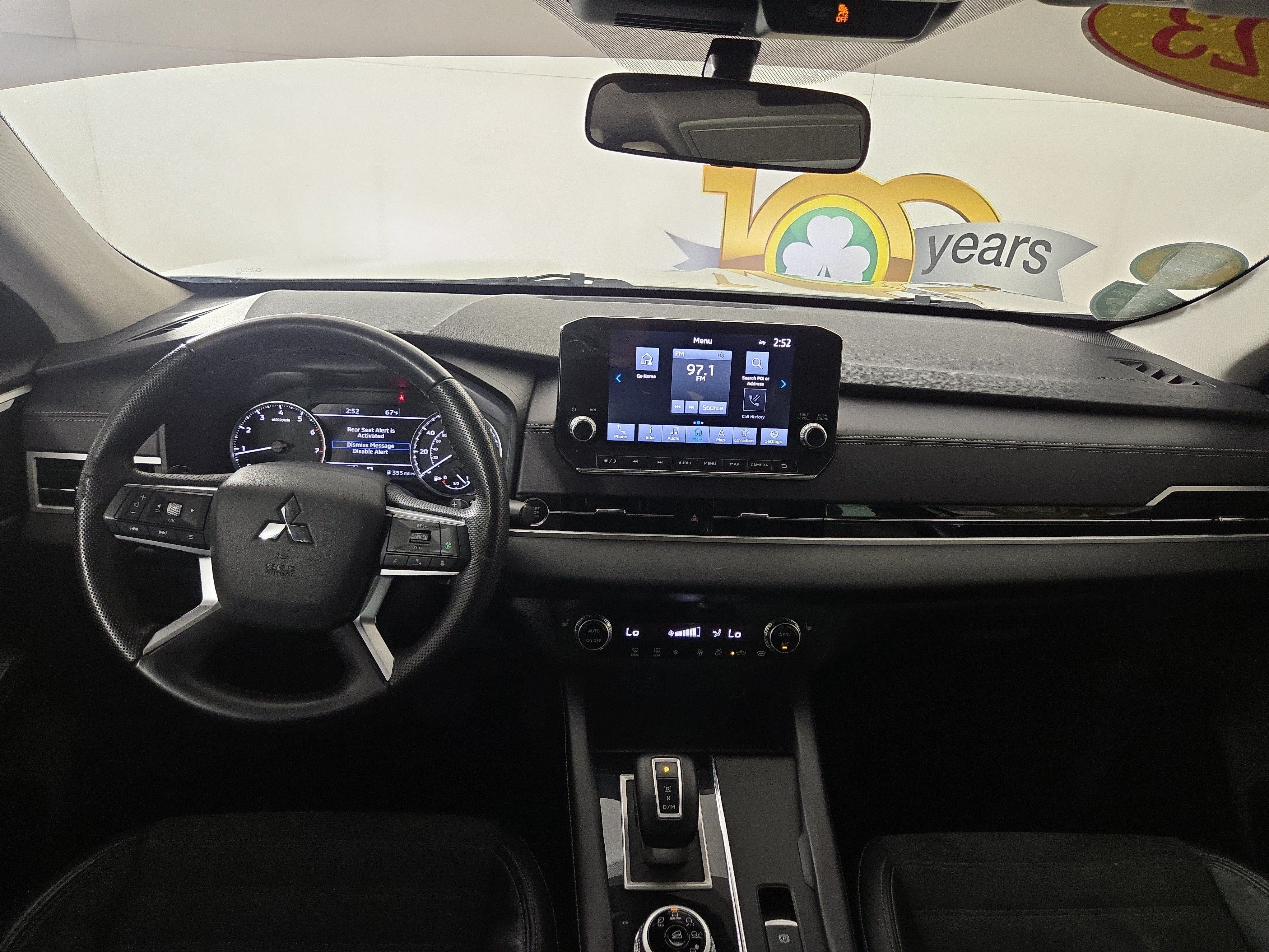 Used 2023 Mitsubishi Outlander SE AWD/4WD image 13