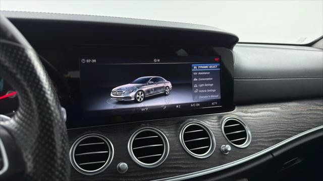 Used 2018 Mercedes-Benz E 300 4MATIC w/ Premium 1 Package image 34