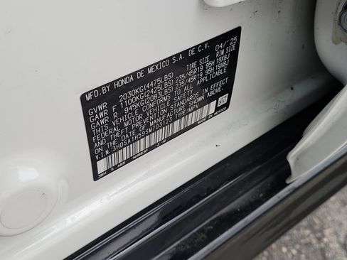 Certified 2025 Acura ADX A-Spec image 31