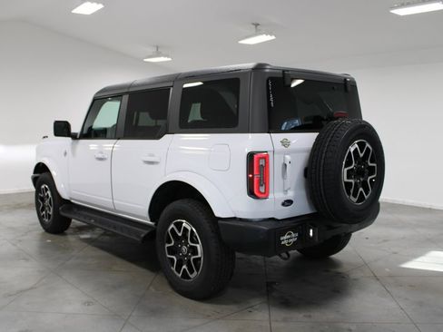 New 2025 Ford Bronco Outer Banks image 6