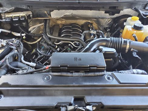 Used 2014 Ford F150 Lariat w/ Equipment Group 501A Mid image 13