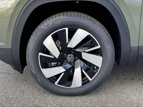 New 2026 Volkswagen Atlas Cross Sport SE image 8