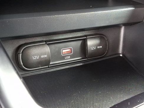 Used 2021 Kia Soul LX FWD image 26