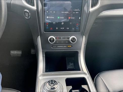 Used 2022 Ford Edge SEL image 27