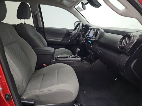 Used 2023 Toyota Tacoma SR image 7