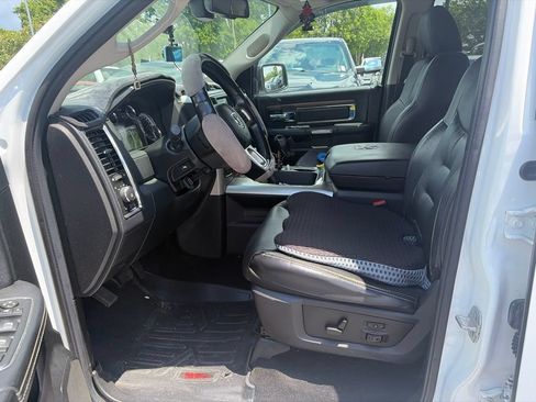 Used 2016 RAM 1500 Laramie w/ Convenience Group AWD/4WD image 13