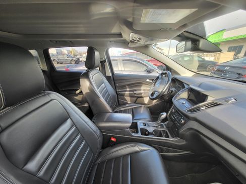 Used 2019 Ford Escape SEL image 8