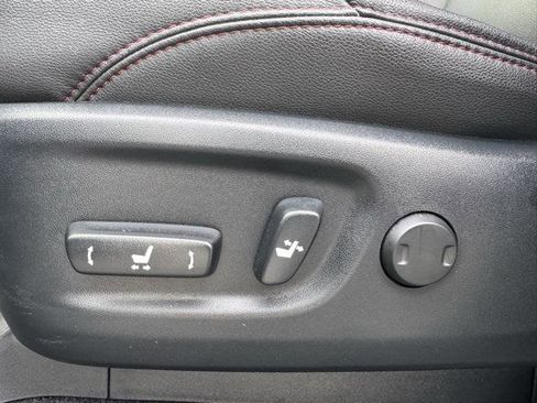 Certified 2024 Toyota 4Runner TRD Off-Road Premium image 16