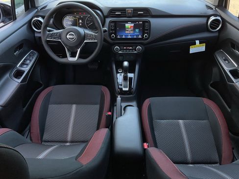 New 2025 Nissan Versa SR w/ Trunk Package image 17