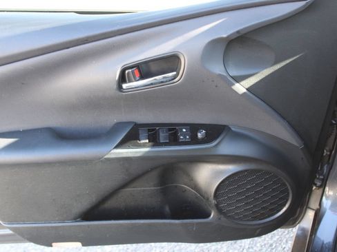 Used 2022 Toyota Prius Prime Limited FWD image 29