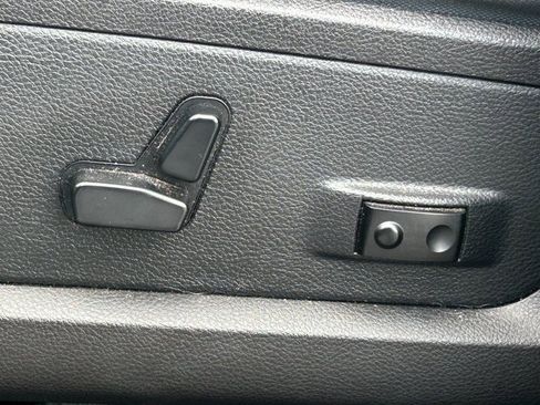 Used 2015 RAM 1500 Big Horn image 27