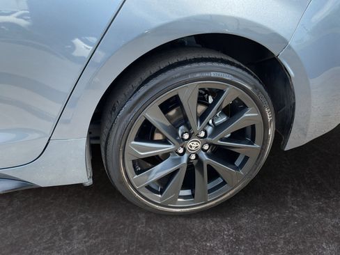 Used 2024 Toyota Corolla SE w/ SE Package FWD image 9