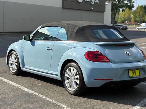 Used 2013 Volkswagen Beetle TDI image 3