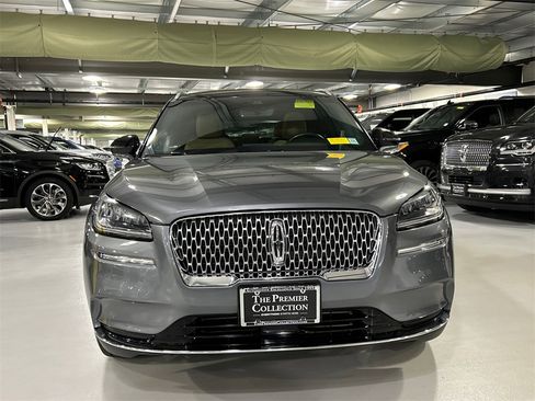 Certified 2022 Lincoln Corsair Reserve w/ Elements Package image 6
