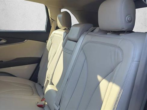 Used 2017 Lincoln MKX Reserve w/ Cargo Utility Package image 17