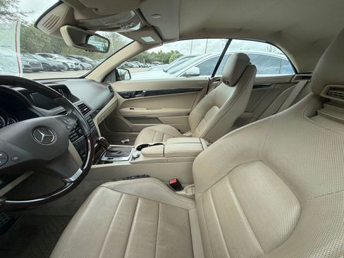 Used 2011 Mercedes-Benz E 550 Cabriolet image 7