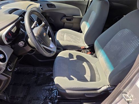 Used 2019 Chevrolet Sonic LT image 10