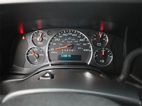 Used 2024 GMC Savana 2500 w/ Driver Convenience Package image 25