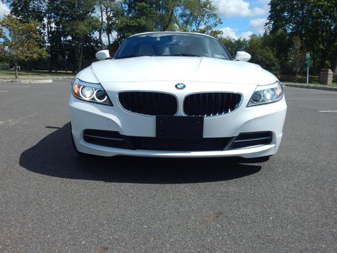 Used 2016 BMW Z4 sDrive28i image 4