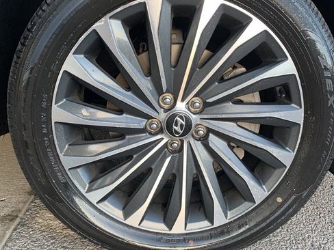 Used 2023 Hyundai Palisade Calligraphy image 30