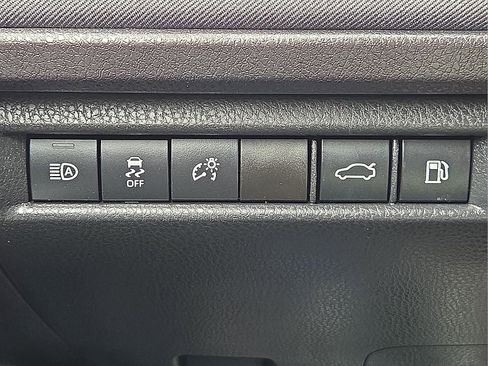 Used 2026 Toyota Camry LE FWD image 20