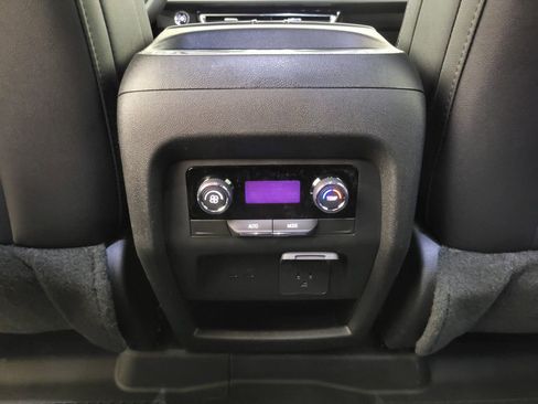 New 2026 Chevrolet Traverse LT w/ Midnight/Sport Edition image 44