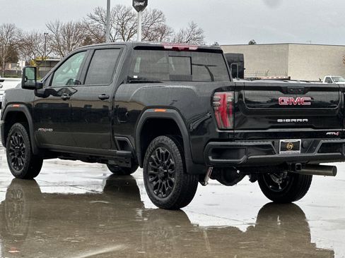 New 2026 GMC Sierra 2500 AT4 w/ Technology Package image 4