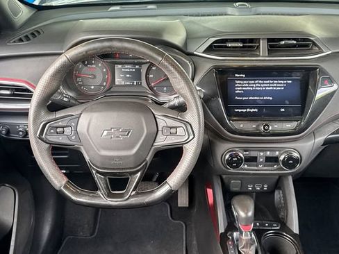 Used 2023 Chevrolet TrailBlazer RS w/ Convenience Package image 16