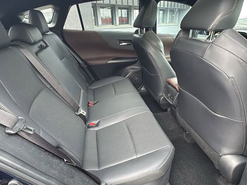 Used 2023 Toyota Venza Limited image 18