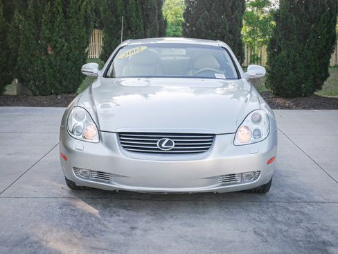 Used 2002 Lexus SC 430 Convertible image 3