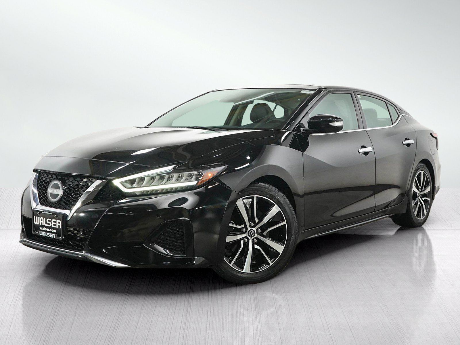 Used 2023 Nissan Maxima SL FWD image 1