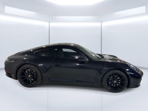 Used 2023 Porsche 911 Carrera RWD image 8