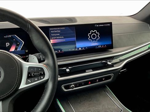 Used 2025 BMW X5 xDrive40i image 8