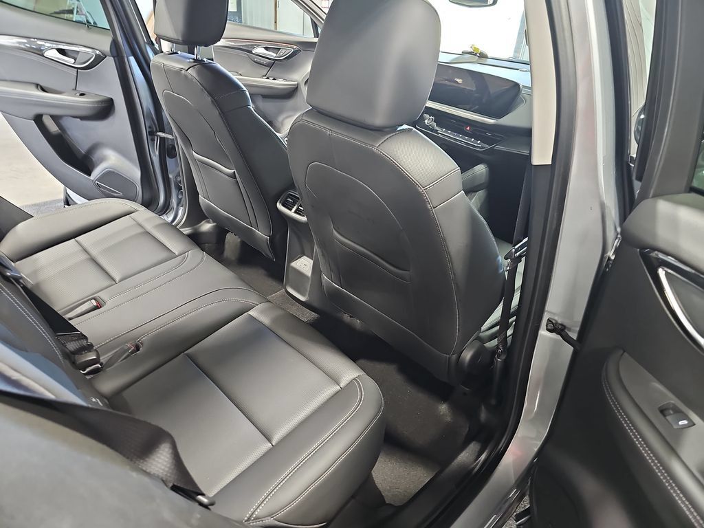 Used 2025 Buick Envision Preferred AWD/4WD image 11