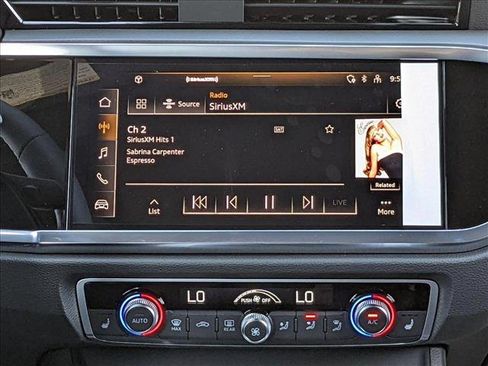 New 2025 Audi Q3 2.0T Premium image 12