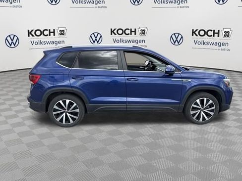 Used 2022 Volkswagen Taos SE image 9