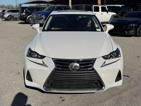 Used 2017 Lexus IS 200t w/ Premium Package image 2