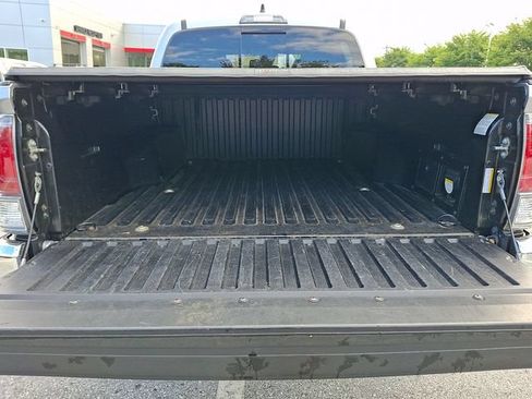 Certified 2020 Toyota Tacoma TRD Off-Road AWD/4WD image 28
