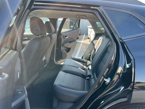 Used 2025 Chevrolet Trax LT image 25