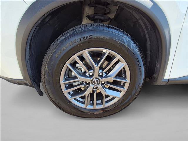 Used 2024 Nissan Rogue S AWD/4WD image 22
