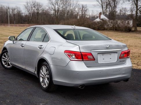 Used 2011 Lexus ES 350 FWD image 4