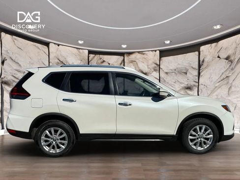 Used 2020 Nissan Rogue SV AWD/4WD image 6