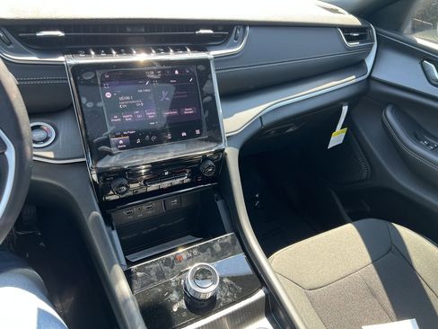 New 2025 Jeep Grand Cherokee L Laredo w/ Trailer Tow Package image 13