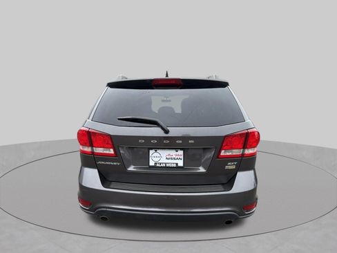 Used 2015 Dodge Journey SXT w/ Flexible Seating Group FWD image 4