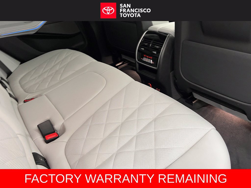 Used 2025 BMW X5 xDrive40i w/ Premium Package AWD/4WD image 21