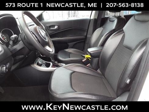 Used 2021 Jeep Compass Latitude image 12