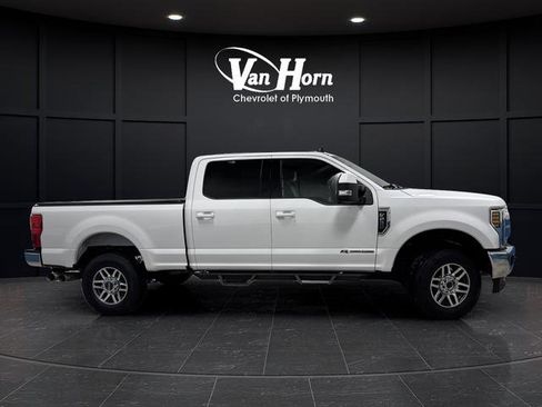 Used 2019 Ford F250 Lariat image 2