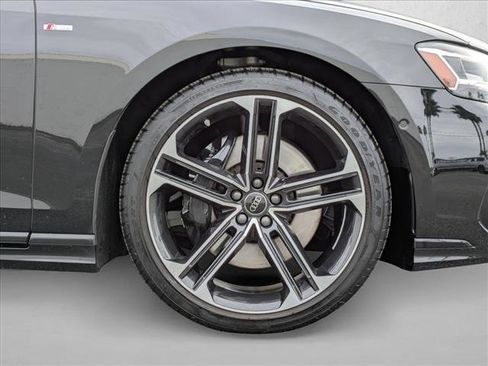 Used 2025 Audi A8 L 3.0T w/ Executive Package image 24