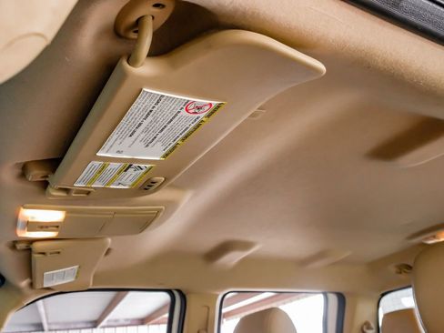 Used 2016 Ford F250 Lariat w/ Lariat Interior Package image 27