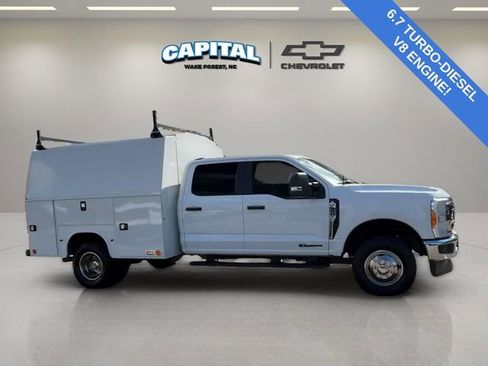Used 2023 Ford F350 XL w/ XL Chrome Package image 6